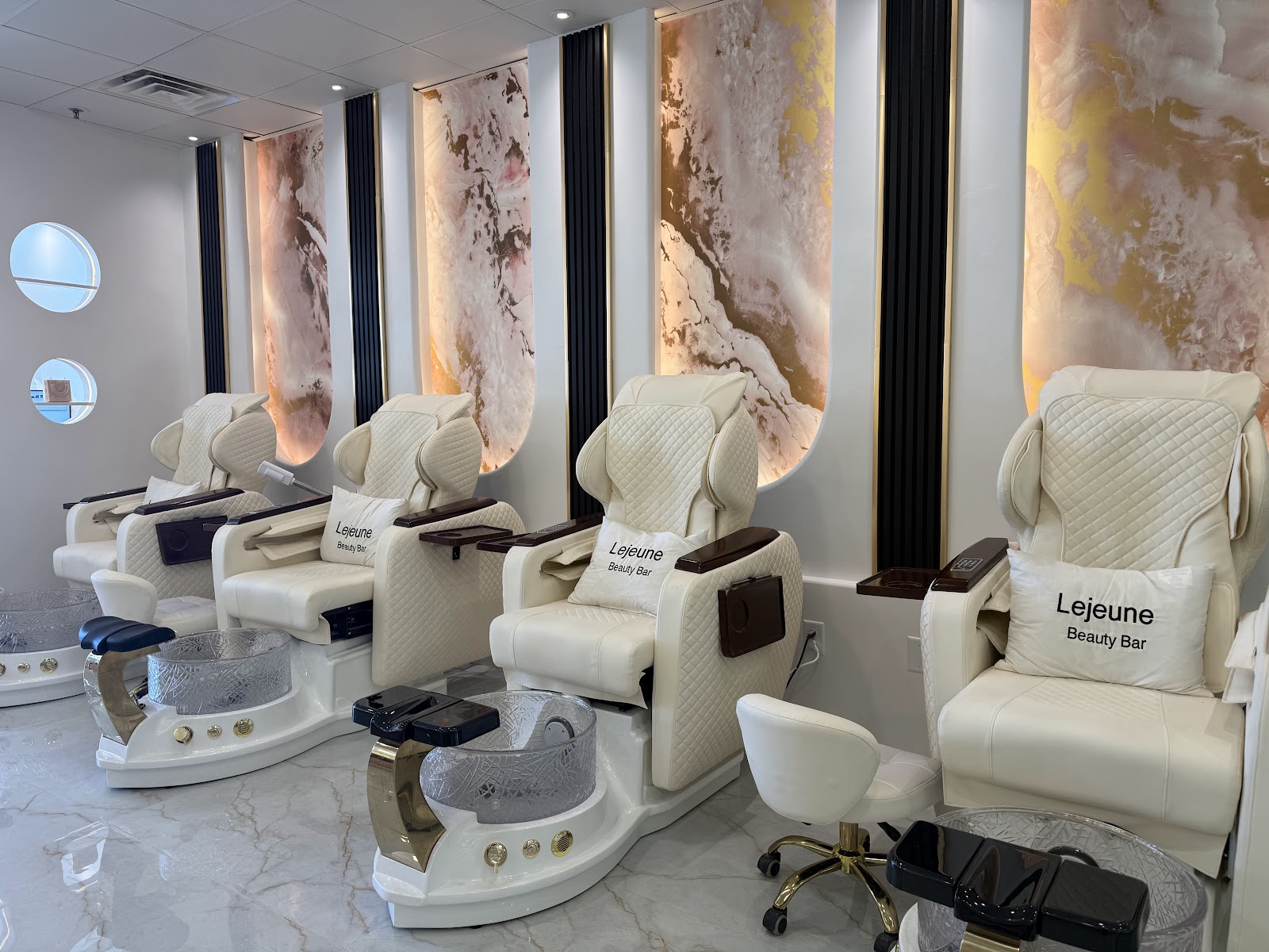 Lejeune Beauty Bar nail photo 2